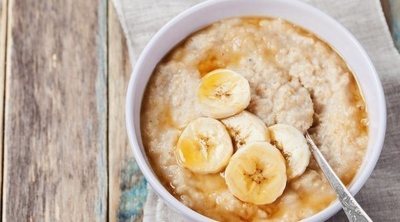 Cómo hacer porridge de avena para desayunar